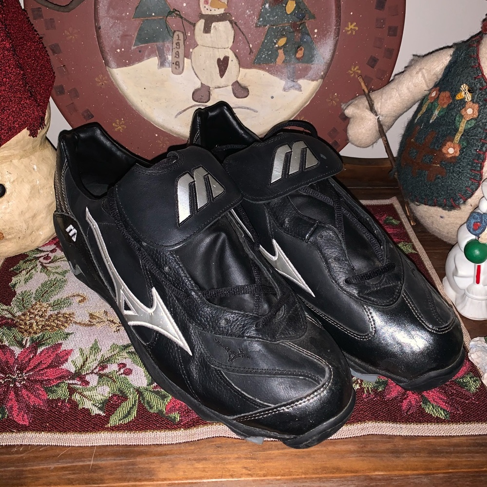Mizuno Cleats size 13 men’s